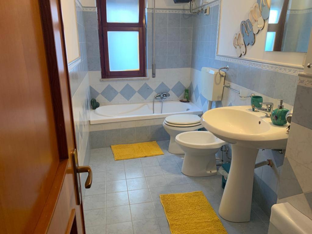 Rocca Mondello Rooms, Beach And Sea Палермо Екстериор снимка
